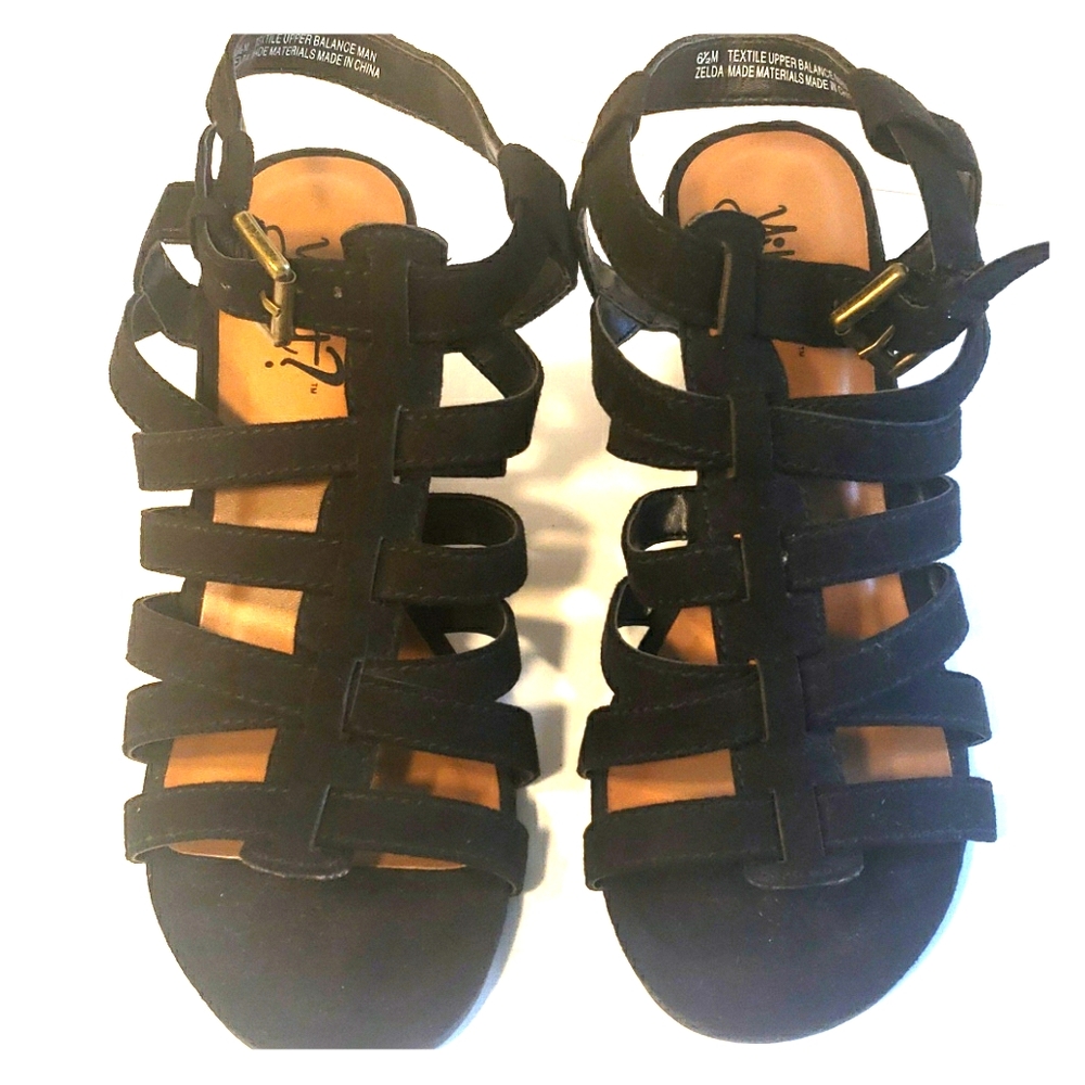 Zelda black Y Not wedge sandal